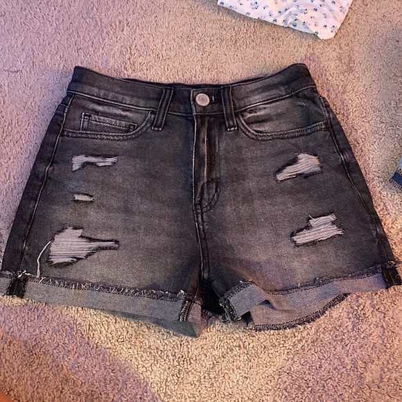 SO (kohls) 1/25W high rise Mom shorts - Picture 1 of 3